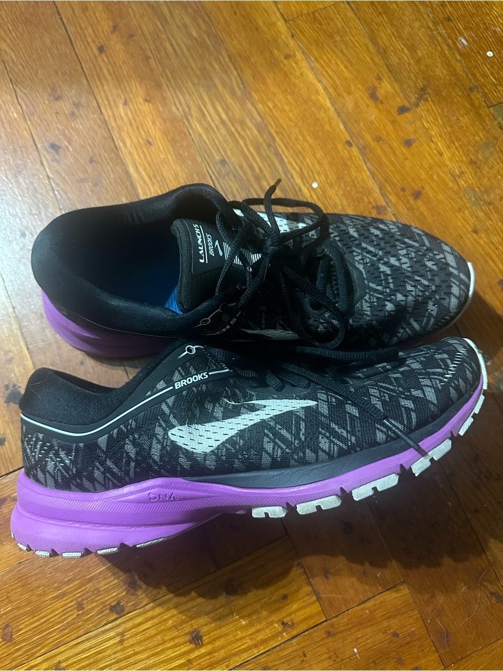 Brooks Launch 5 Women's Sz 9.5 B Running Shoe 1202661B090 Cushioning Performance